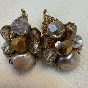 Vendome vintage earring of pearl and rhinestones They are signed
